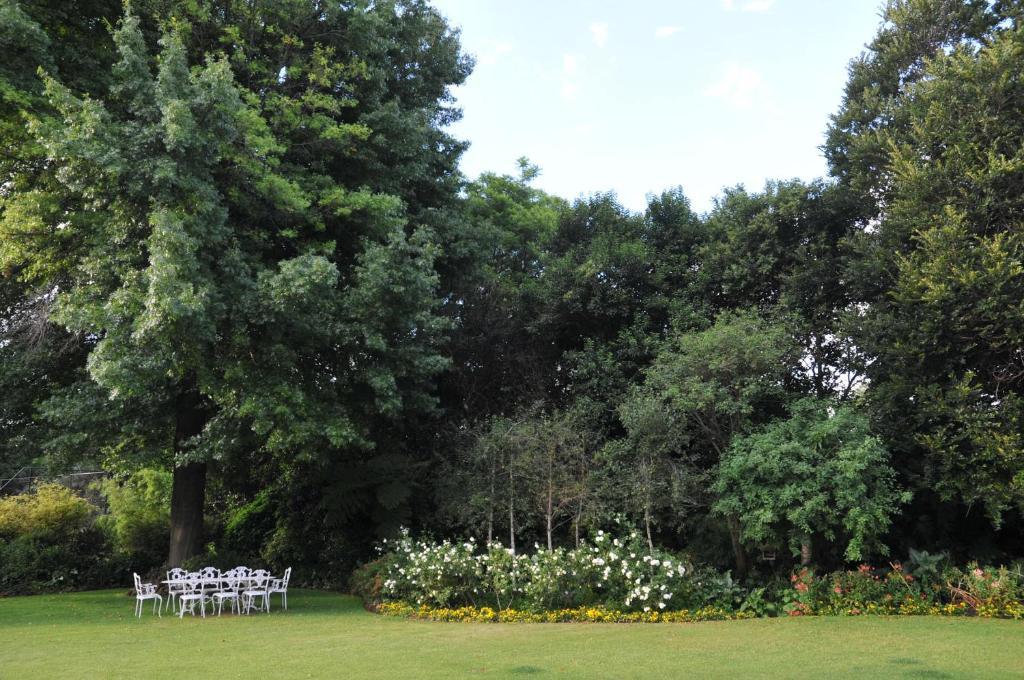 A Peaceful Retreat Bed & Breakfast Sandton Exterior photo